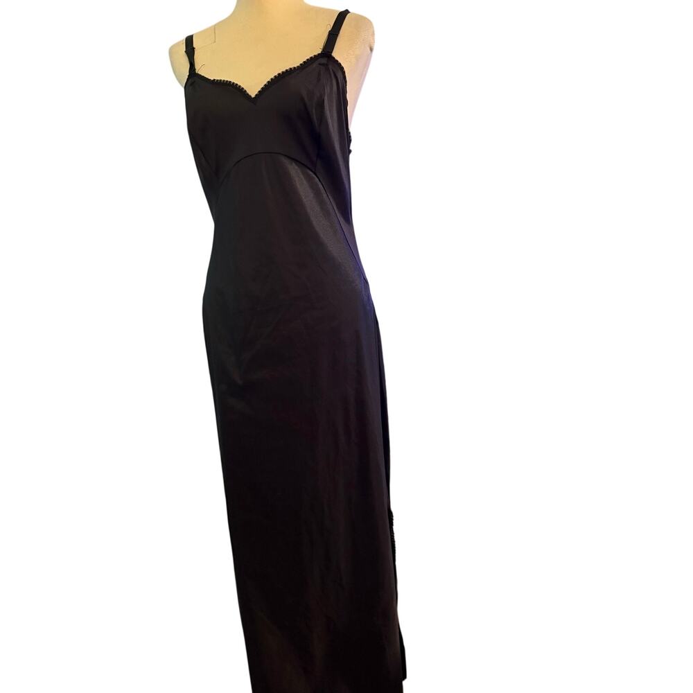 KOMAR LINGERIE FULL DRESS SLIP Black  LACE NYLON SZ 36. Formal slip 
Vintage